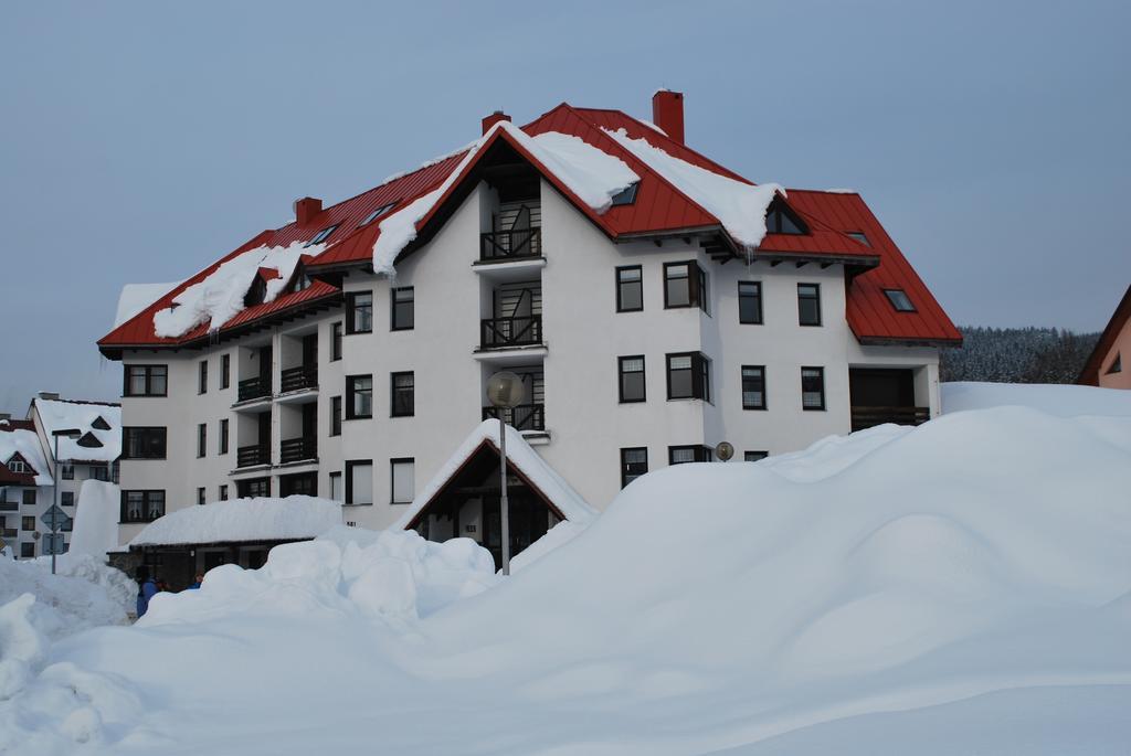 M+M Apartman Харачов Екстериор снимка